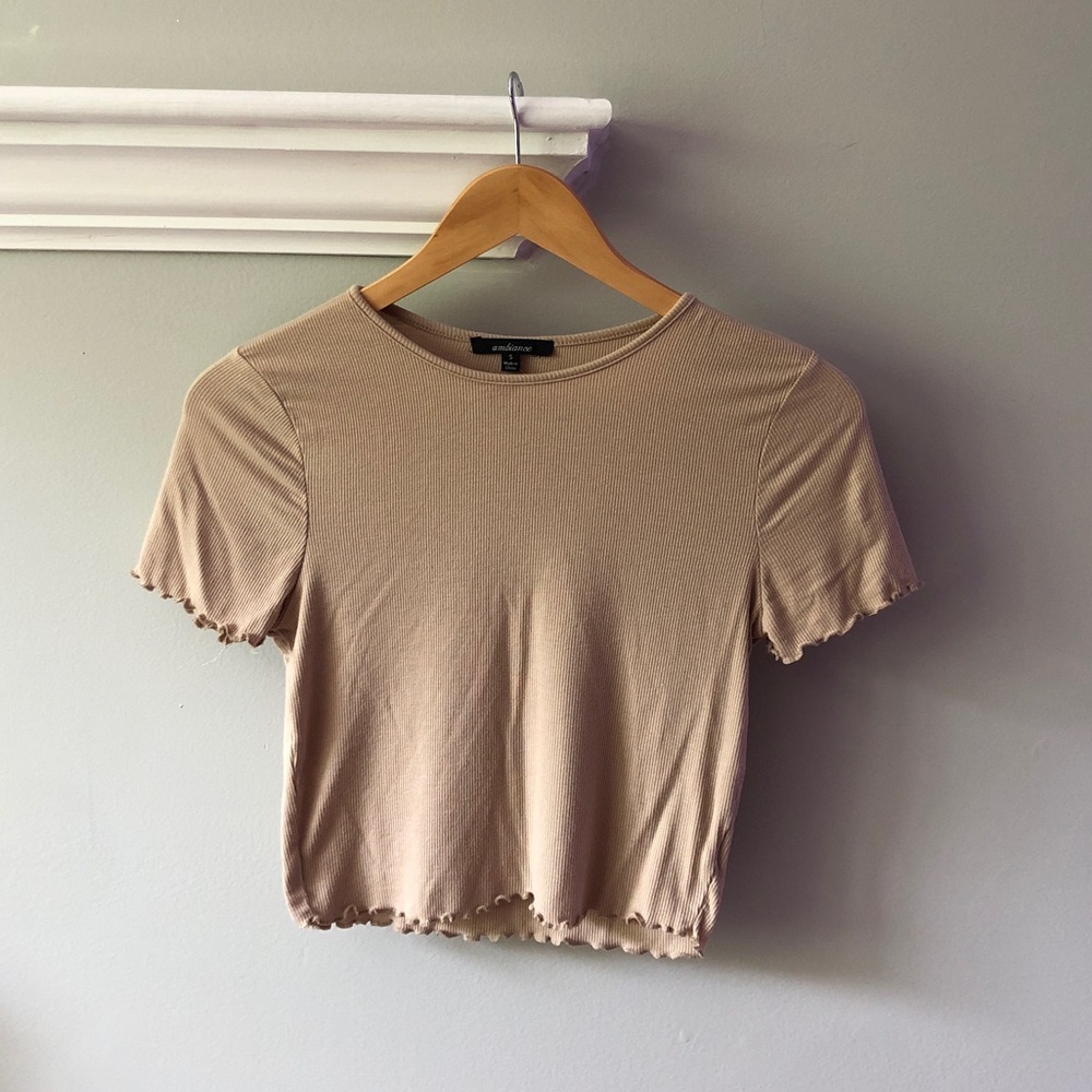 Women’s cropped tee